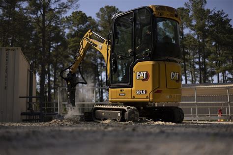 mini excavator electric conversion|Cat® Battery Electric Prototypes .